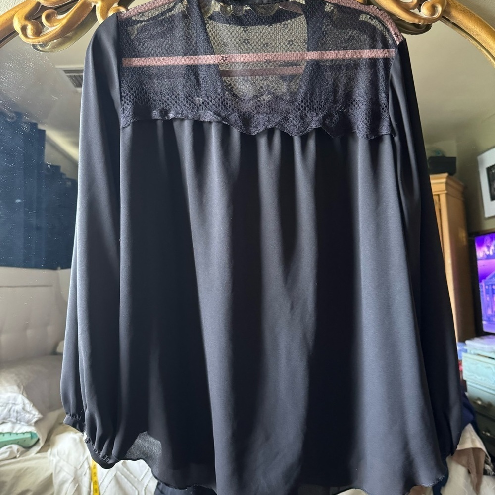 Long sleeve tie waist blouse size xl - Picture 4 of 7